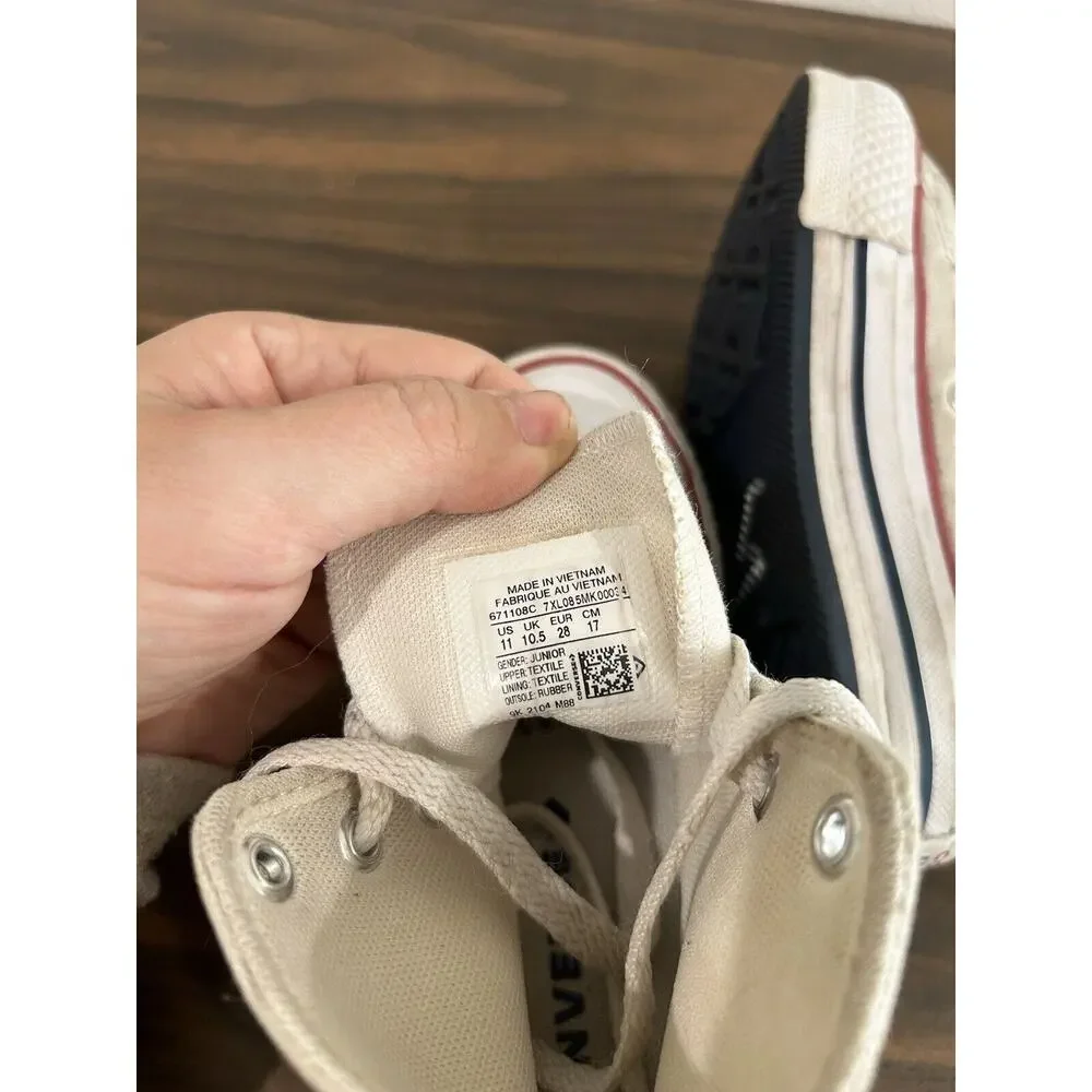 Converse Kids Size 11 Chuck Taylor All Star‎ Canvas High Top Sneaker White